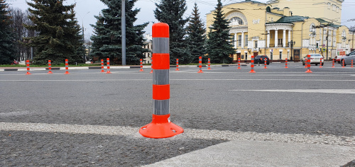 Обозначение островков безопасности на площади