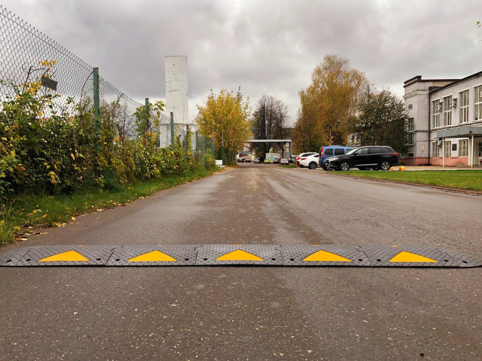 Лежачий полицейский ИДН-500-2 концевой элемент КОМПОЗИТ