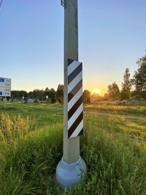 Разметка на дорожных опорах освещения