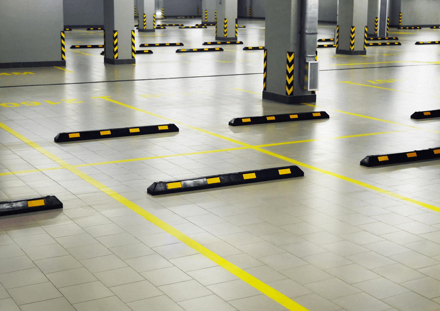 Установка защиты стен и углов